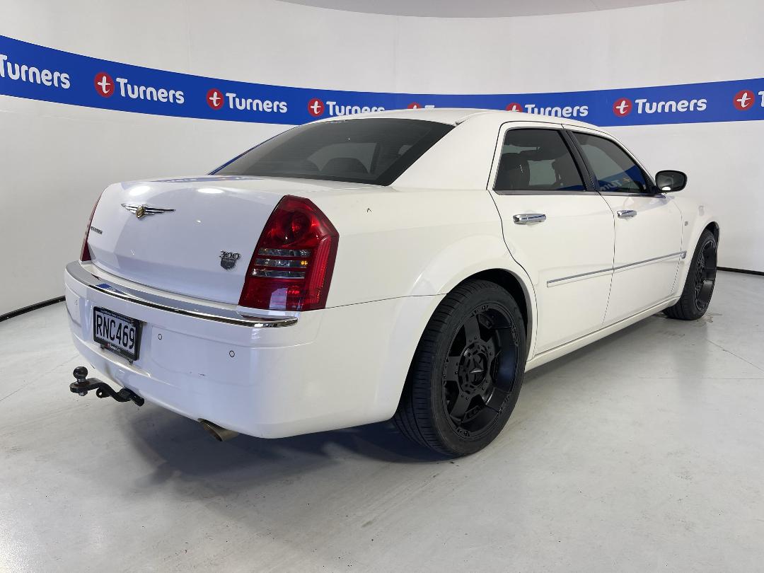 Photo '7' of Chrysler 300C Photo '7' of Chrysler 300C