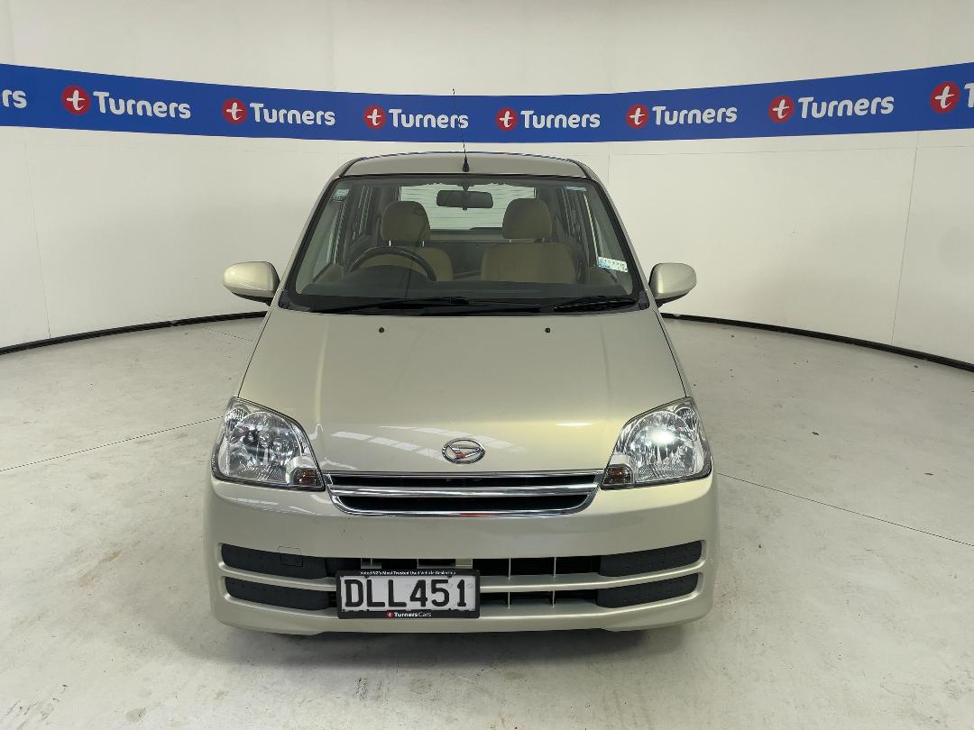 Photo '2' of Daihatsu Charade Photo '2' of Daihatsu Charade