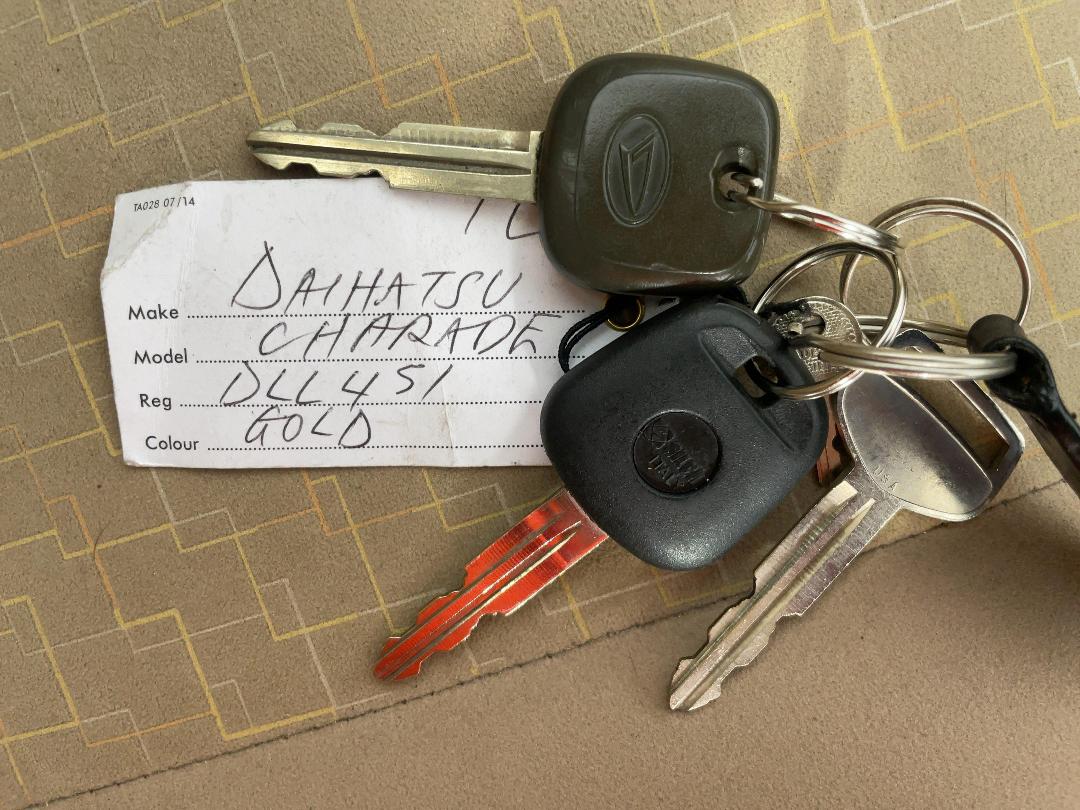 Photo '22' of Daihatsu Charade Photo '22' of Daihatsu Charade