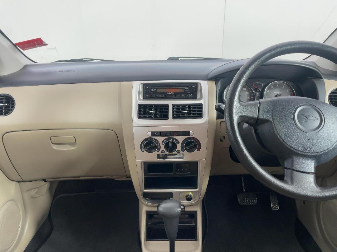 Photo '17' of Daihatsu Charade Photo '17' of Daihatsu Charade