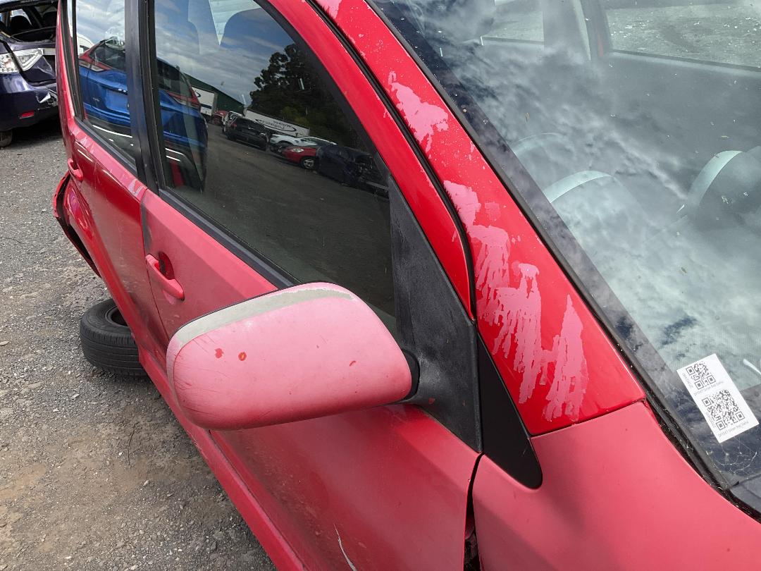 Photo '16' of Daihatsu Sirion GS Photo '16' of Daihatsu Sirion GS