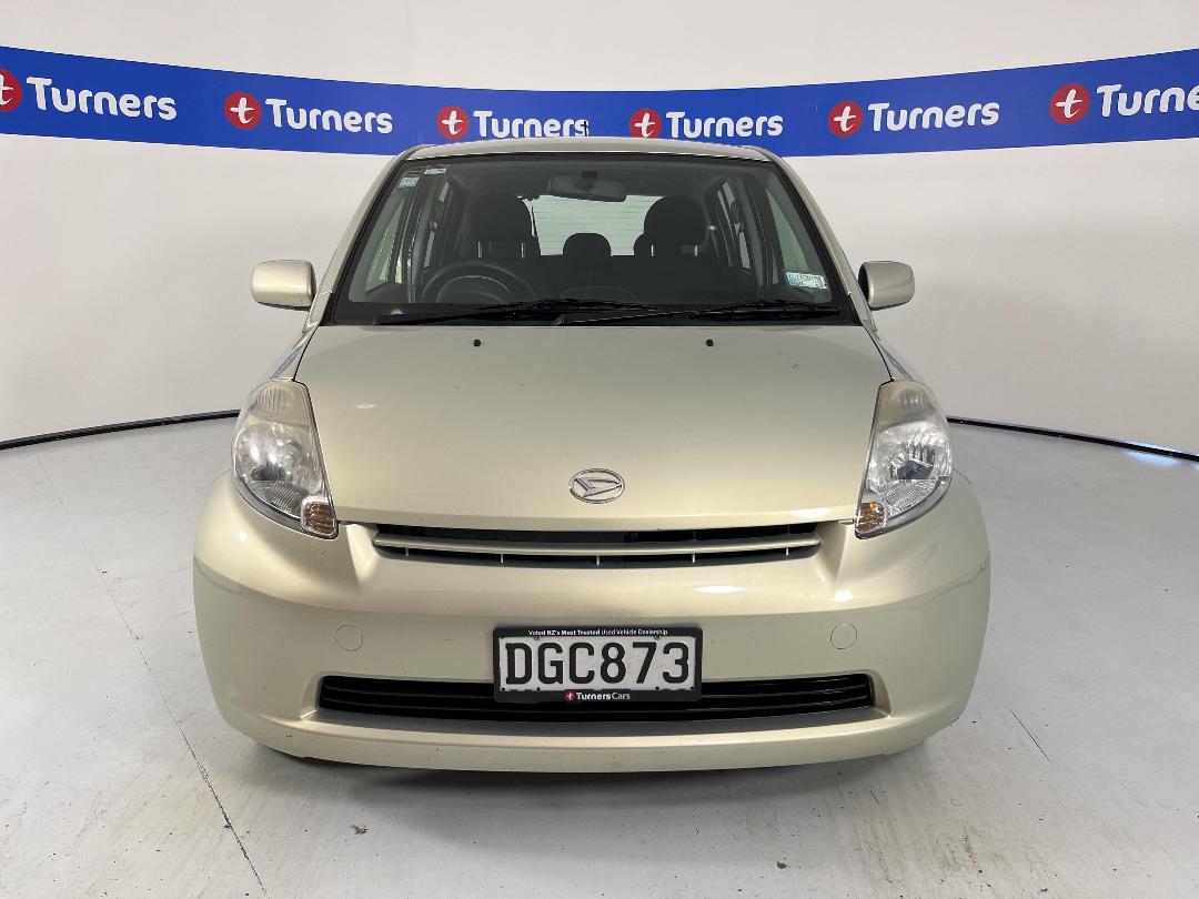 Photo '2' of Daihatsu Sirion