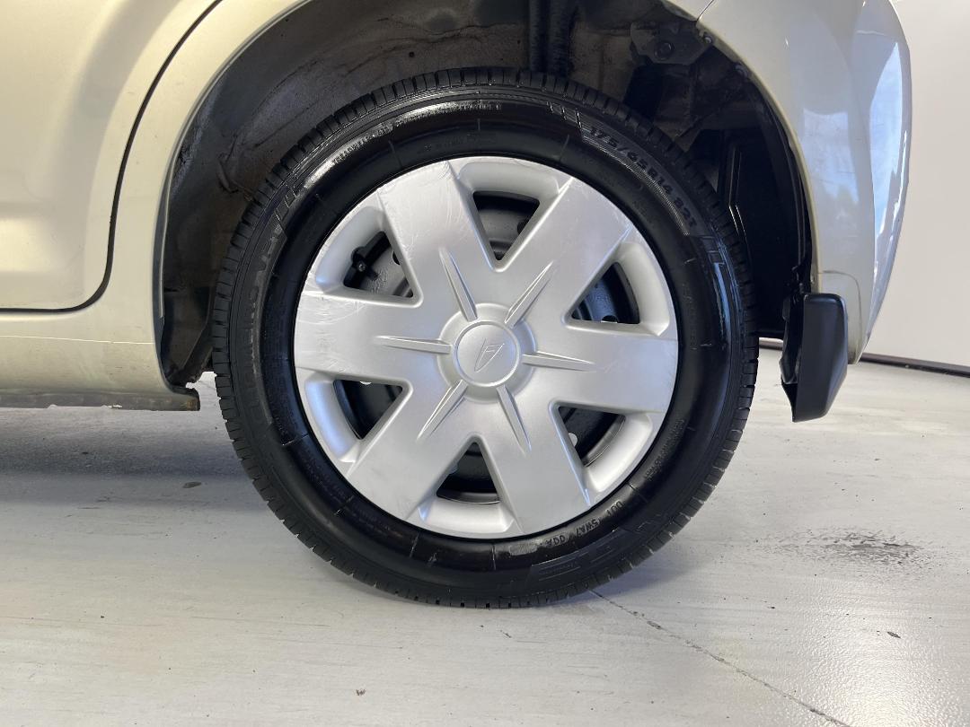 Photo '11' of Daihatsu Sirion