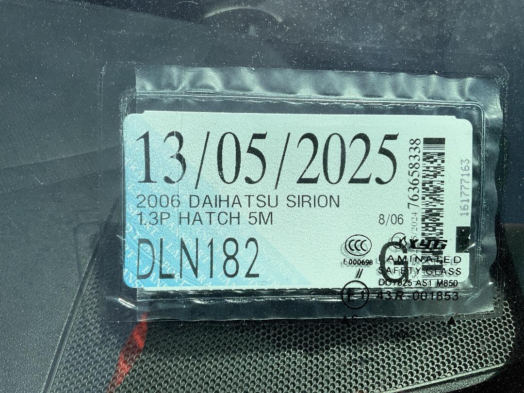 Photo '15' of Daihatsu Sirion Photo '15' of Daihatsu Sirion