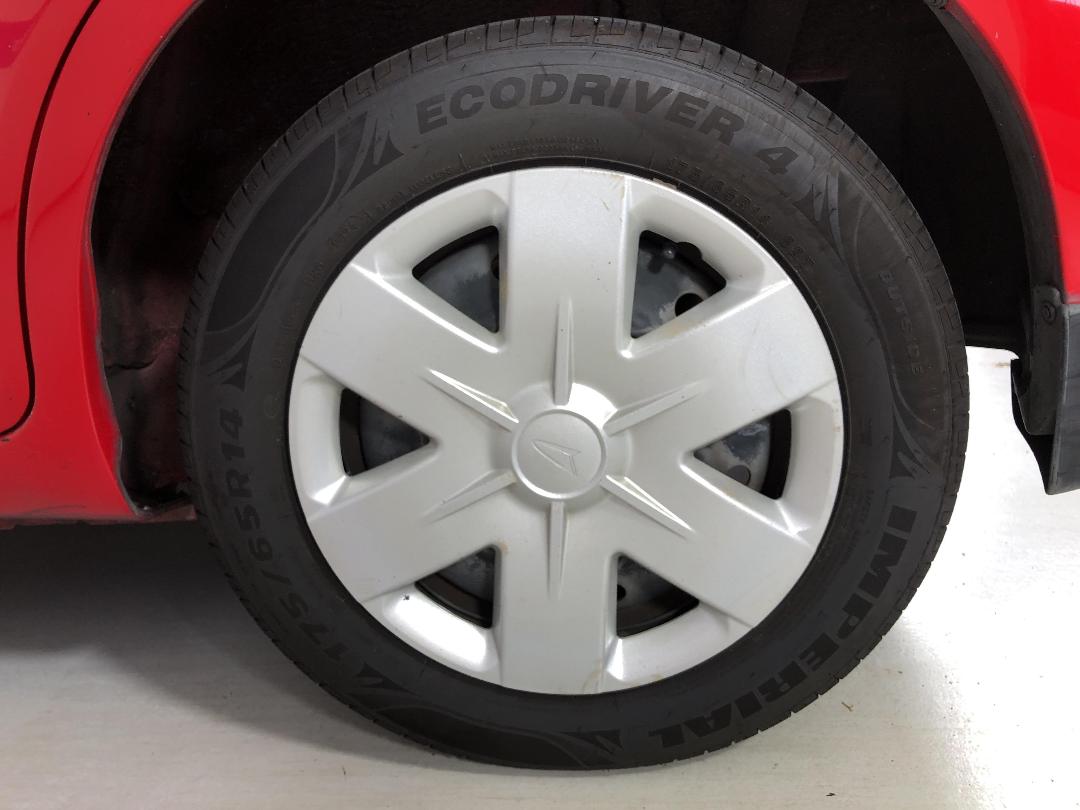 Photo '11' of Daihatsu Sirion