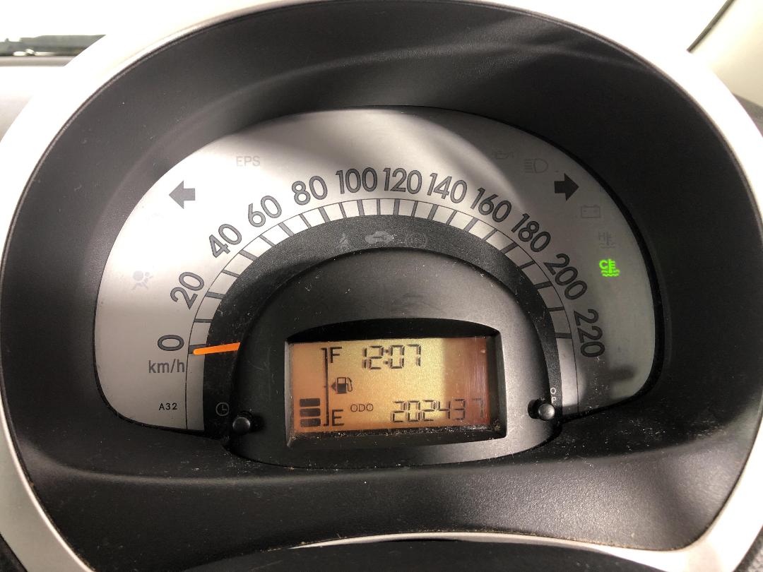 Photo '21' of Daihatsu Sirion