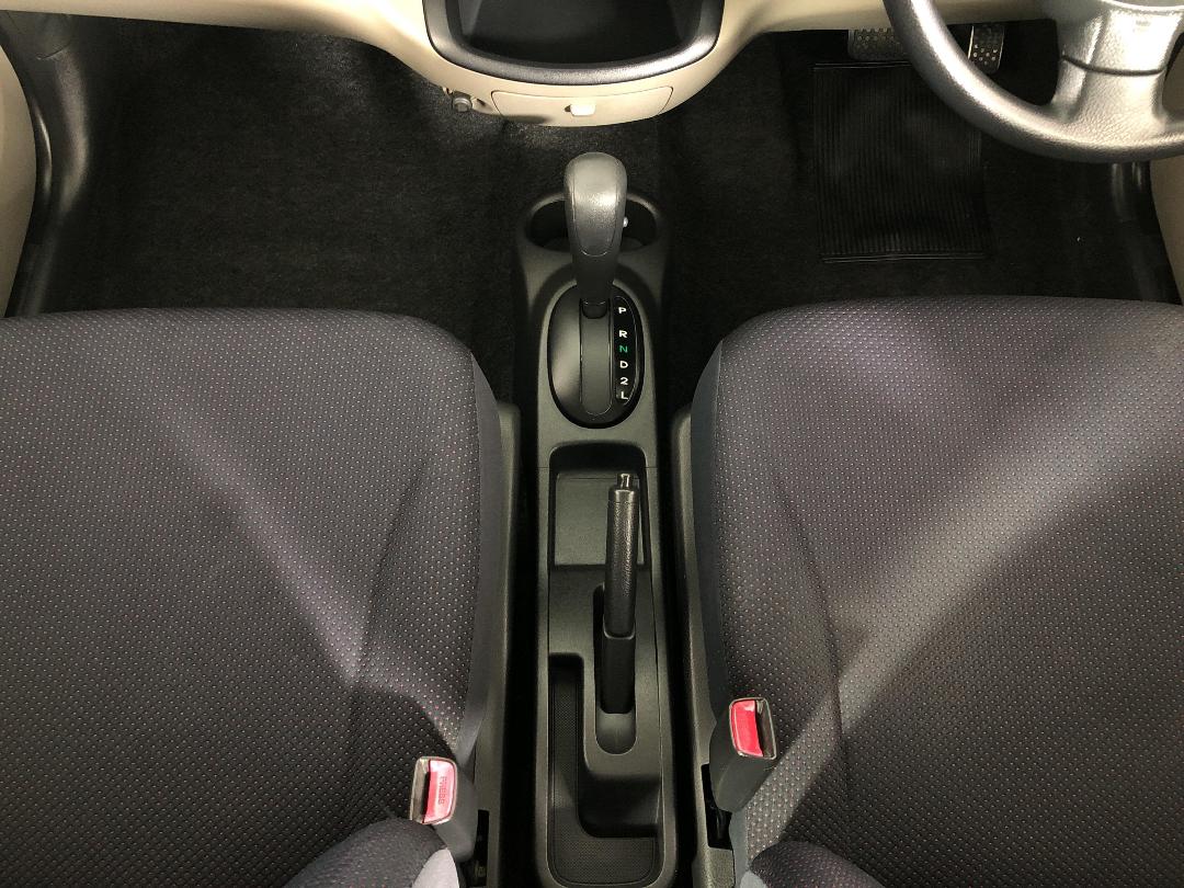 Photo '18' of Daihatsu Sirion