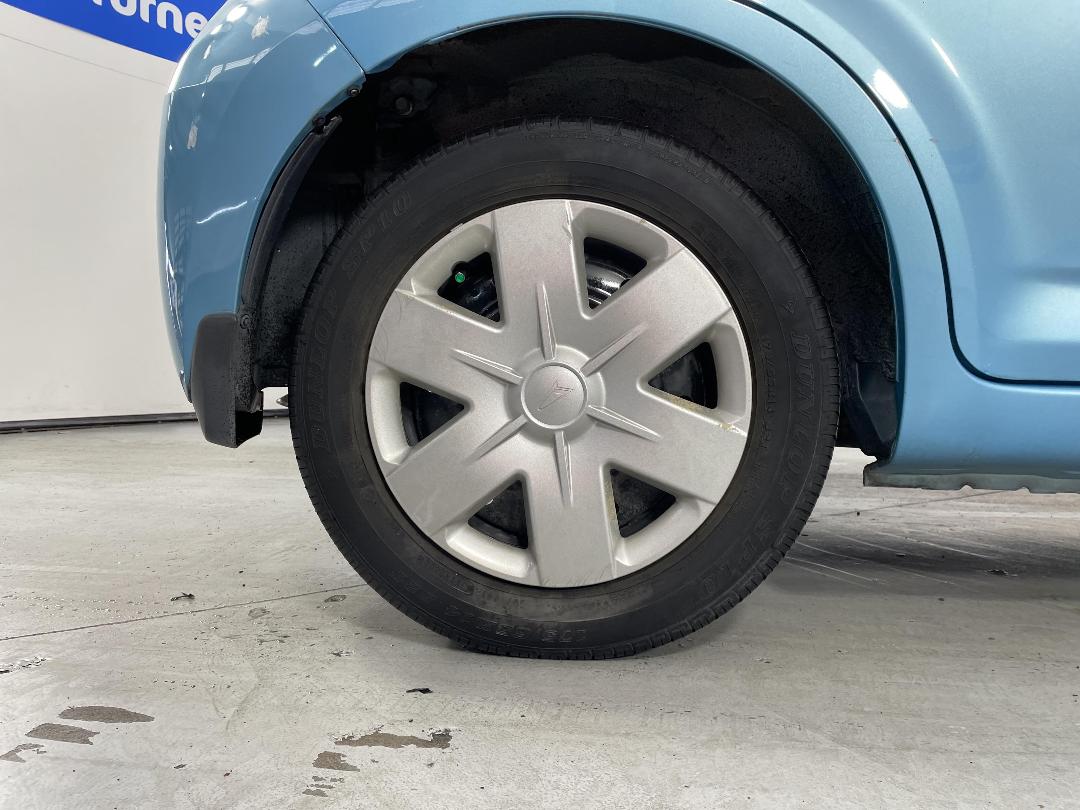 Photo '12' of Daihatsu Sirion Photo '12' of Daihatsu Sirion