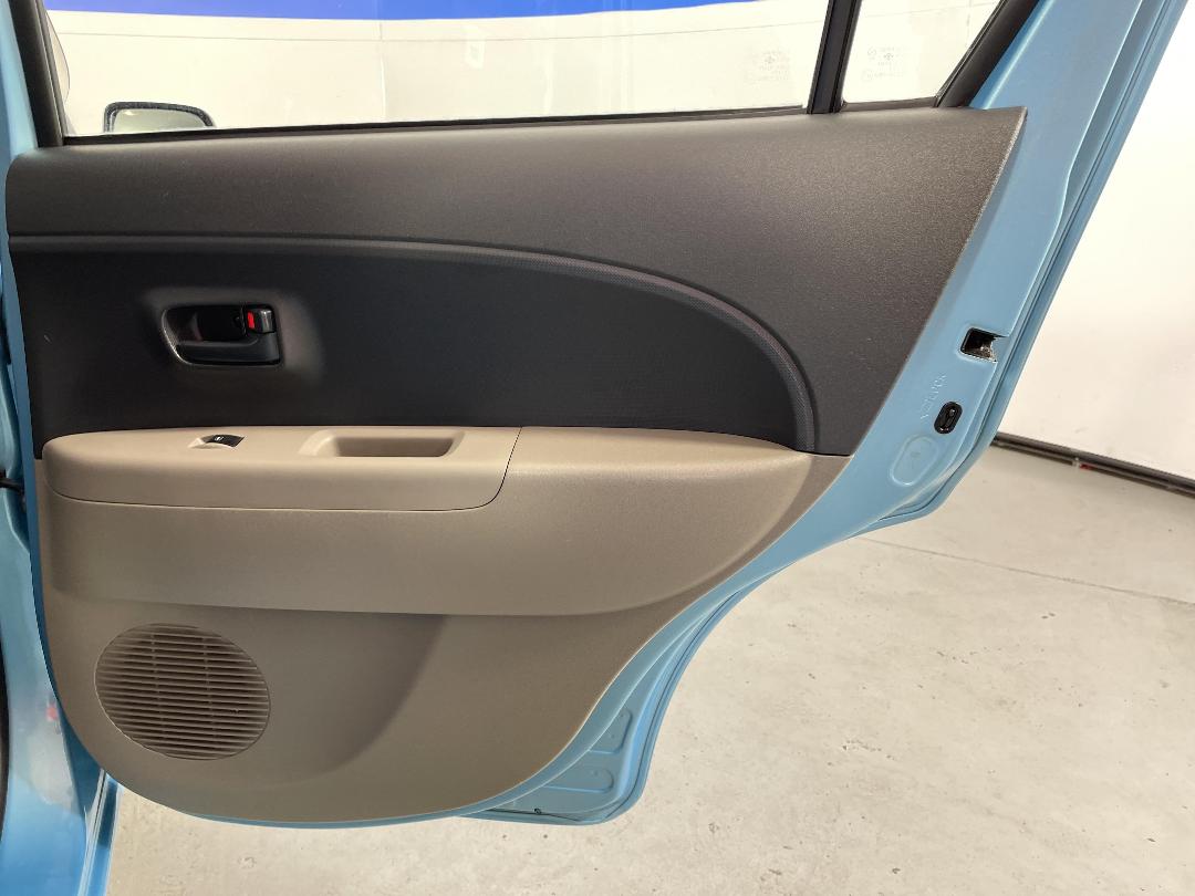 Photo '19' of Daihatsu Sirion Photo '19' of Daihatsu Sirion