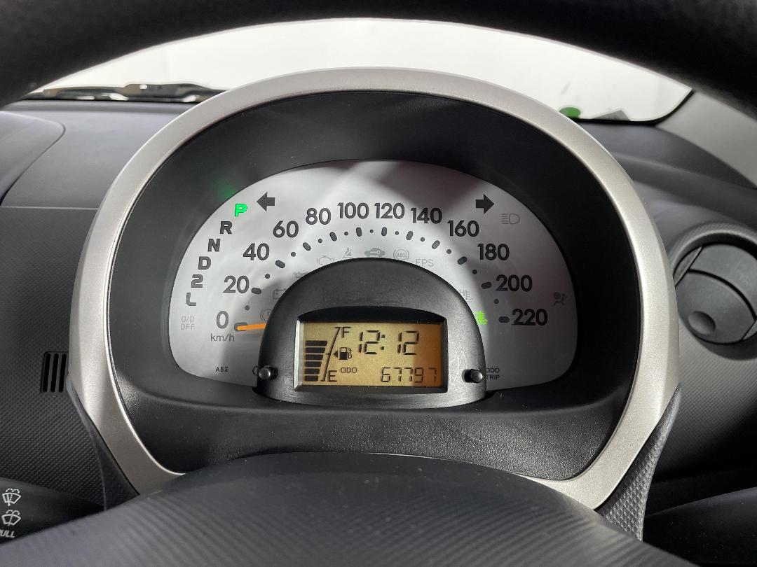 Photo '21' of Daihatsu Sirion Photo '21' of Daihatsu Sirion