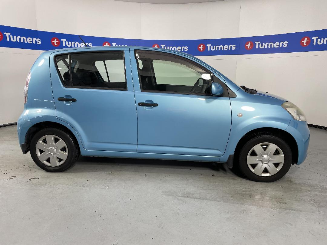 Photo '23' of Daihatsu Sirion Photo '23' of Daihatsu Sirion