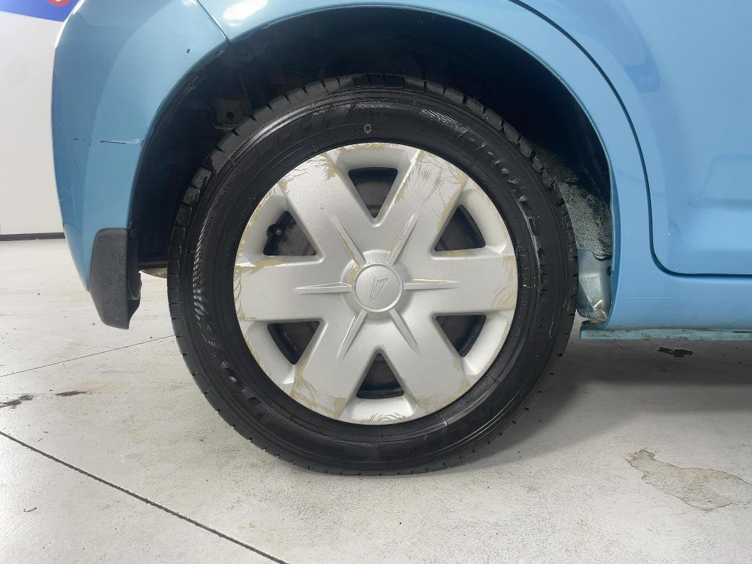 Photo '12' of Daihatsu Sirion