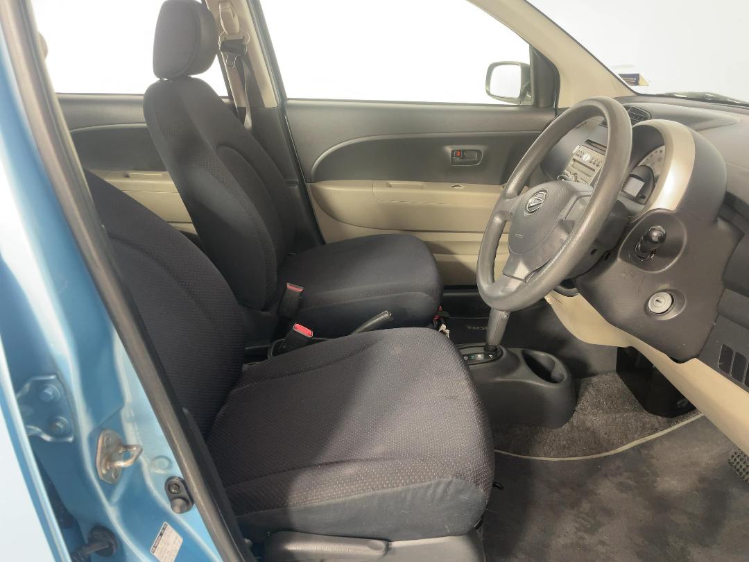 Photo '16' of Daihatsu Sirion