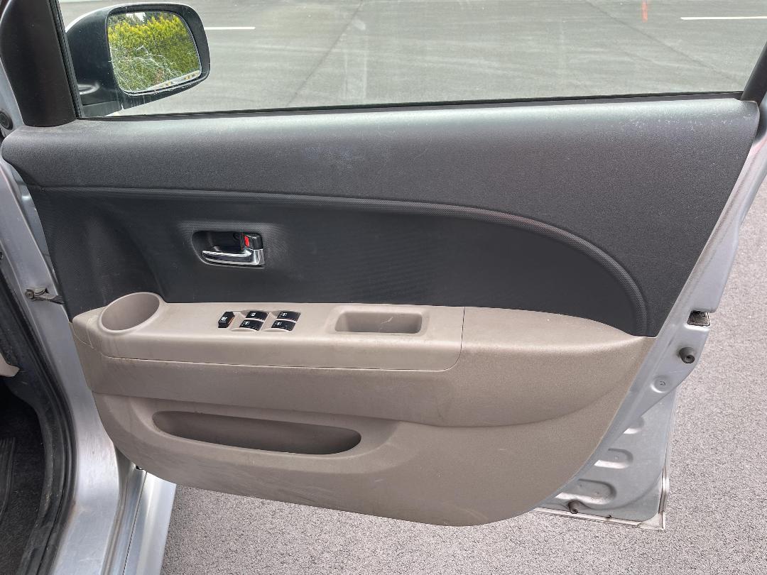 Photo '13' of Daihatsu Sirion GS