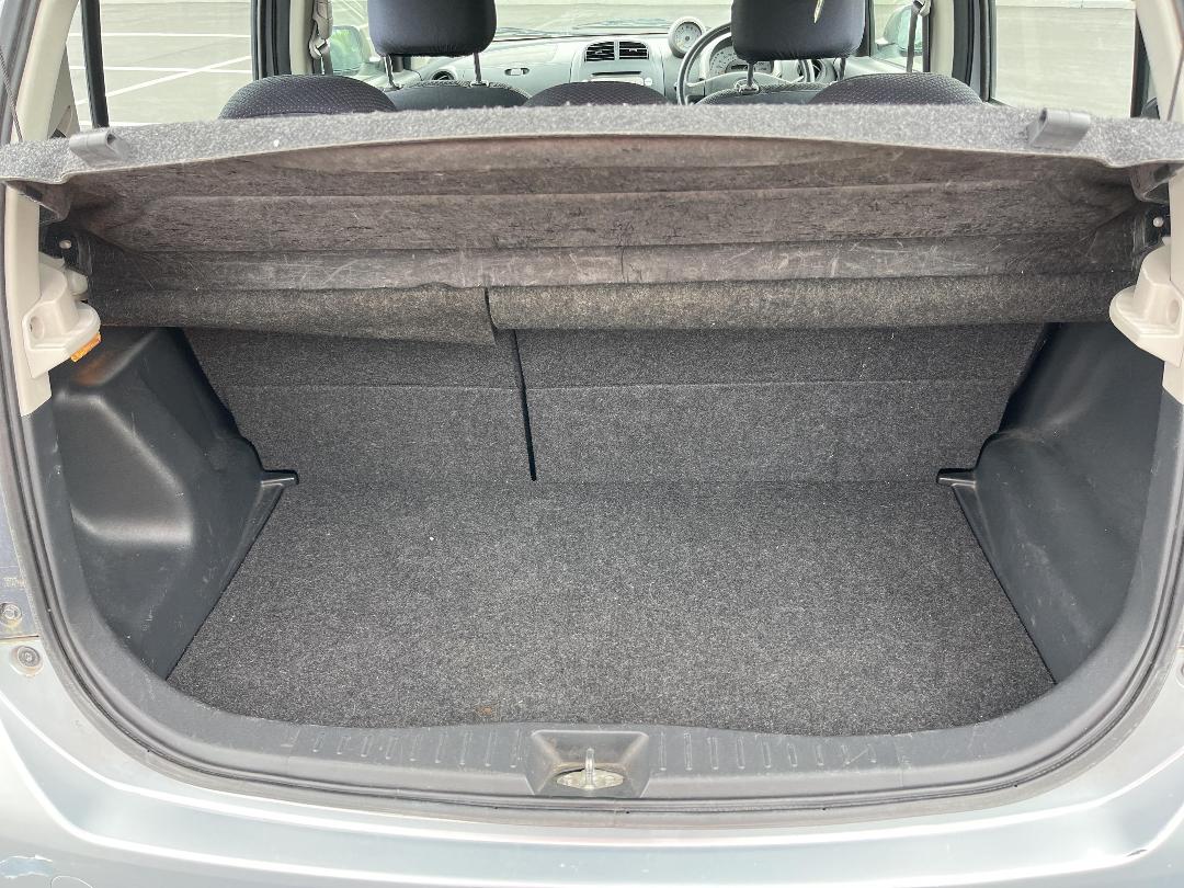 Photo '12' of Daihatsu Sirion GS