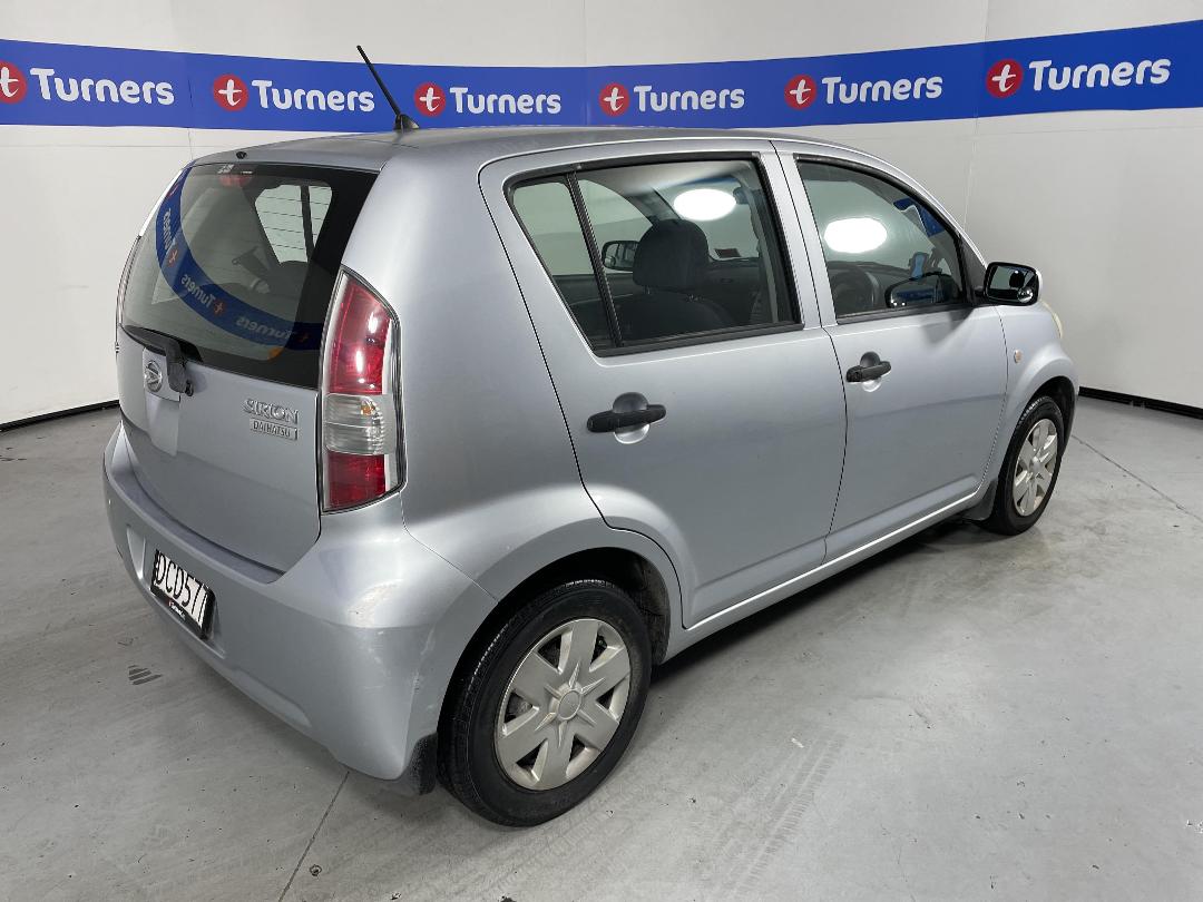 Photo '7' of Daihatsu Sirion