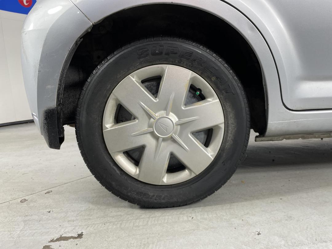 Photo '12' of Daihatsu Sirion