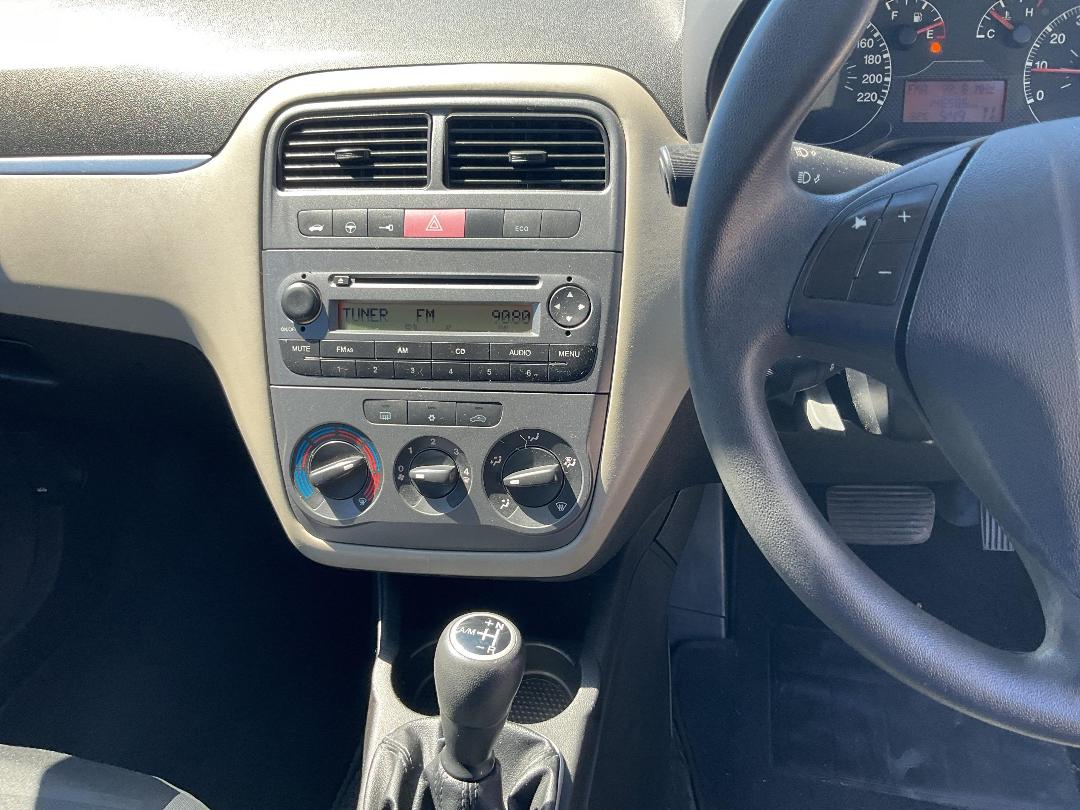 Photo '8' of Fiat Grande Punto Dual Logic