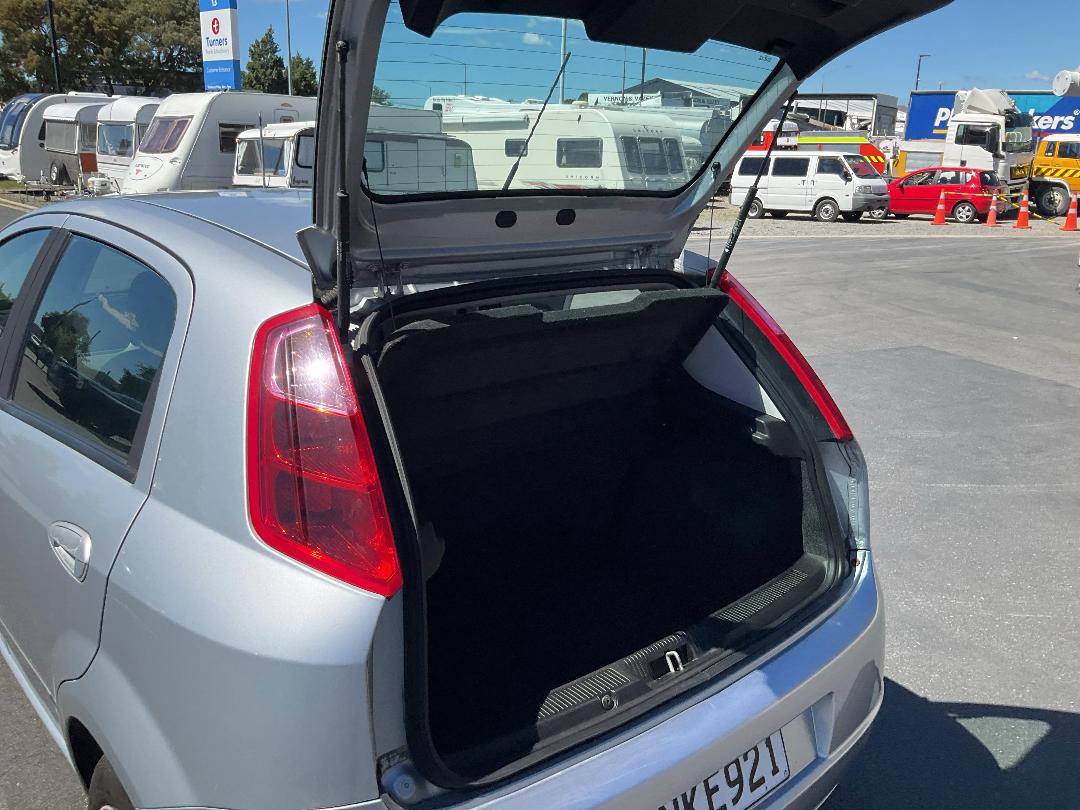 Photo '13' of Fiat Grande Punto Dual Logic