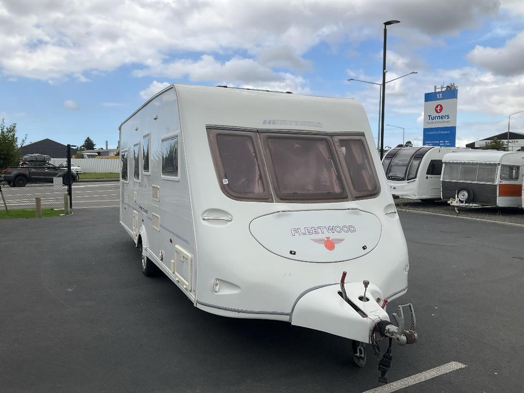 Photo '2' of Fleetwood Heritage Caravan - Single