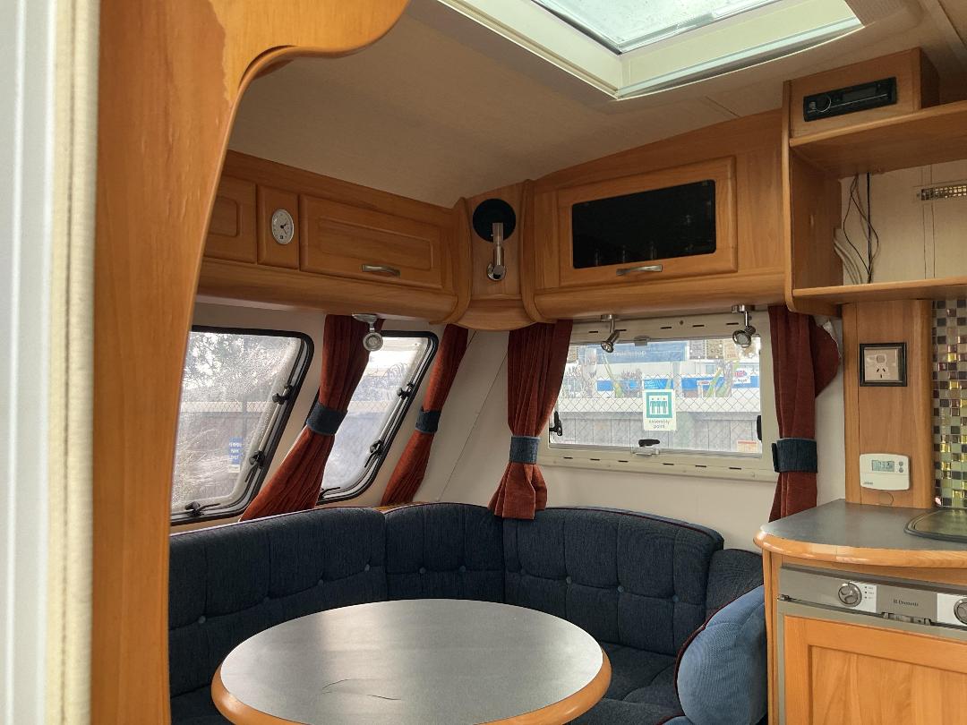 Photo '8' of Fleetwood Heritage Caravan - Single