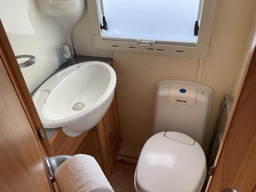 Photo '12' of Fleetwood Heritage Caravan - Single