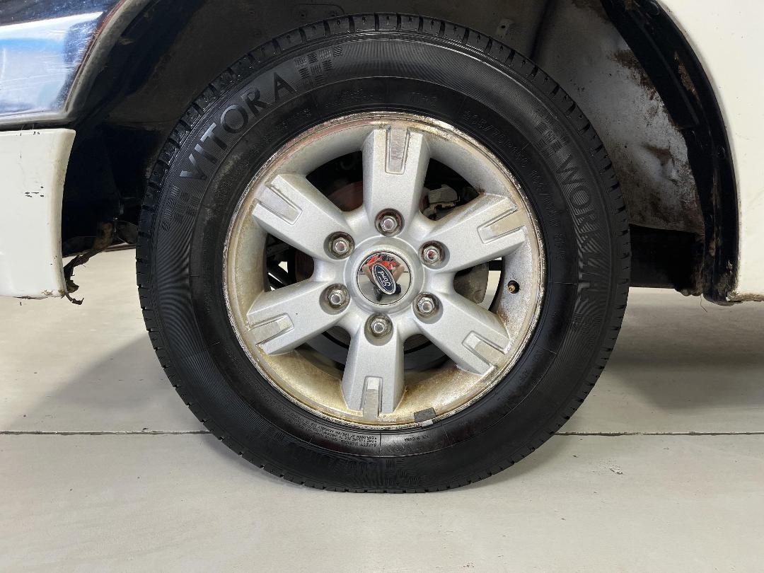 Photo '10' of Ford Courier Photo '10' of Ford Courier