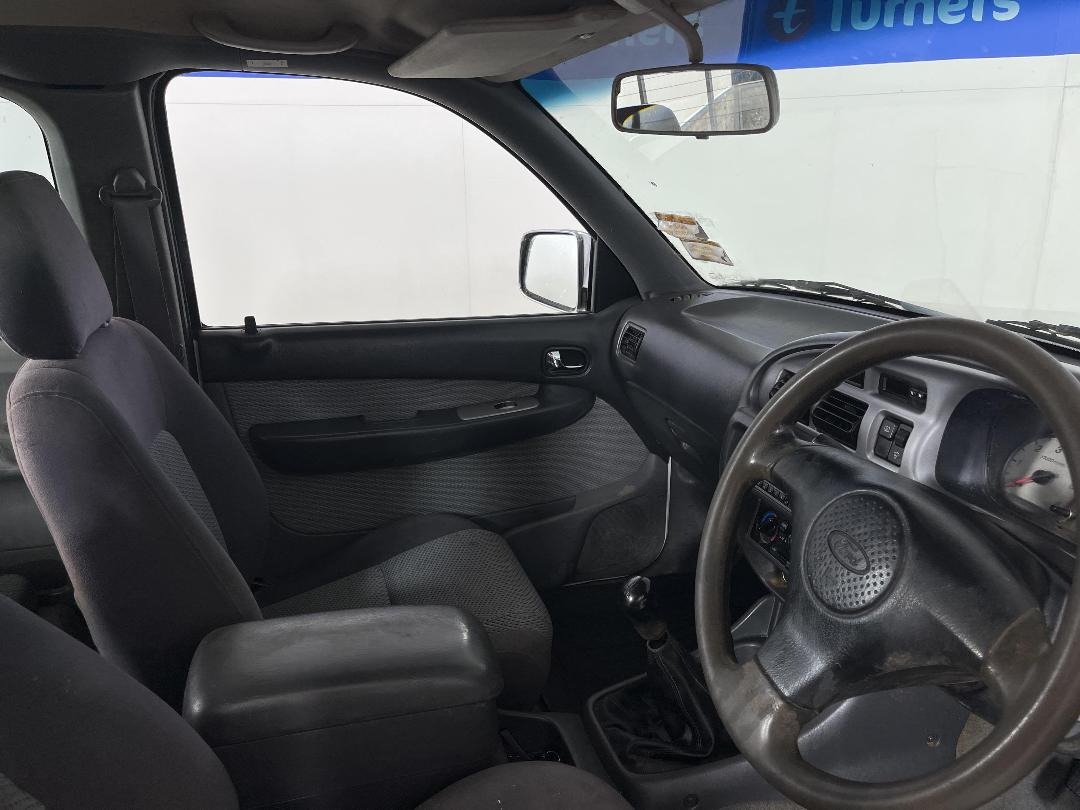 Photo '16' of Ford Courier Photo '16' of Ford Courier