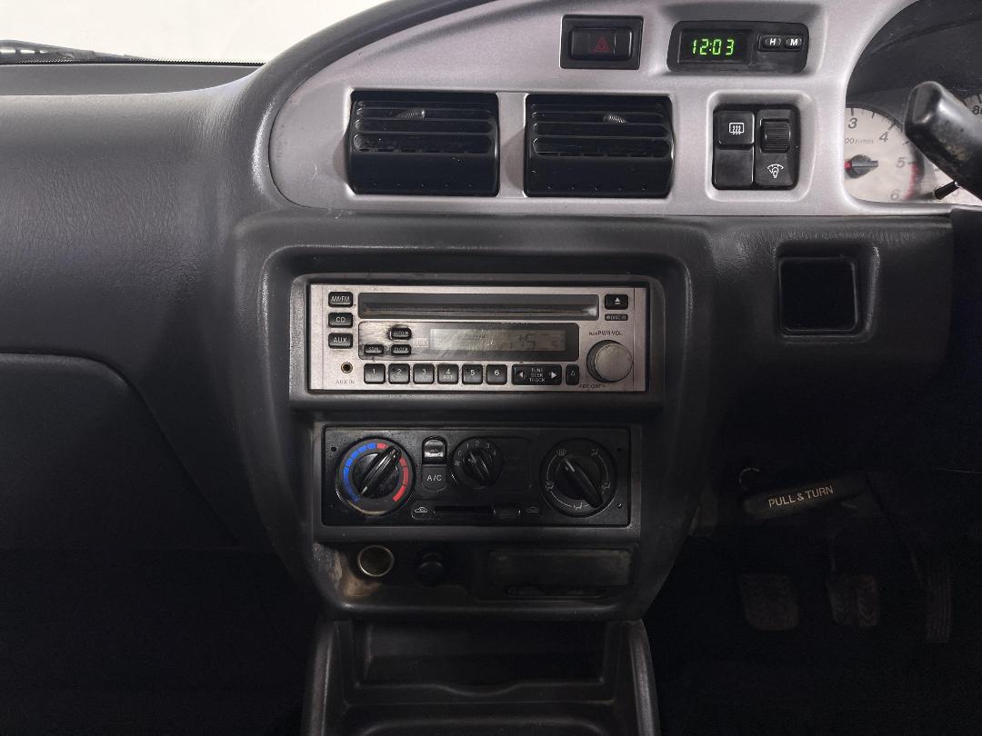 Photo '18' of Ford Courier Photo '18' of Ford Courier