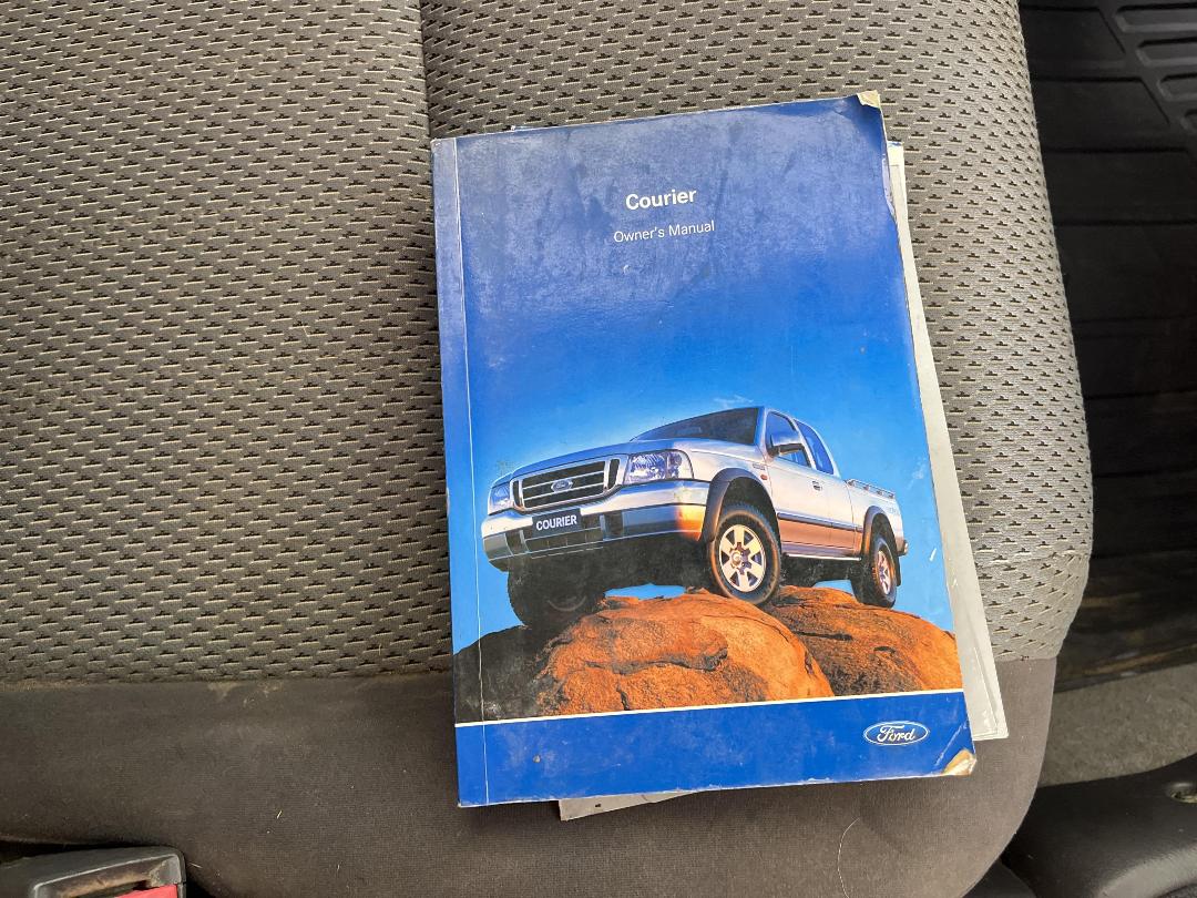 Photo '26' of Ford Courier Photo '26' of Ford Courier