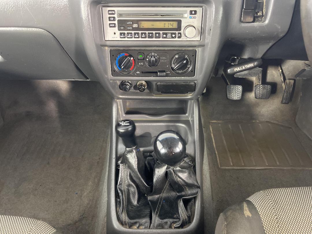 Photo '17' of Ford Courier Photo '17' of Ford Courier