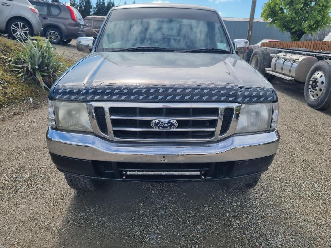 Photo '7' of Ford Courier TD XLX CR W/S