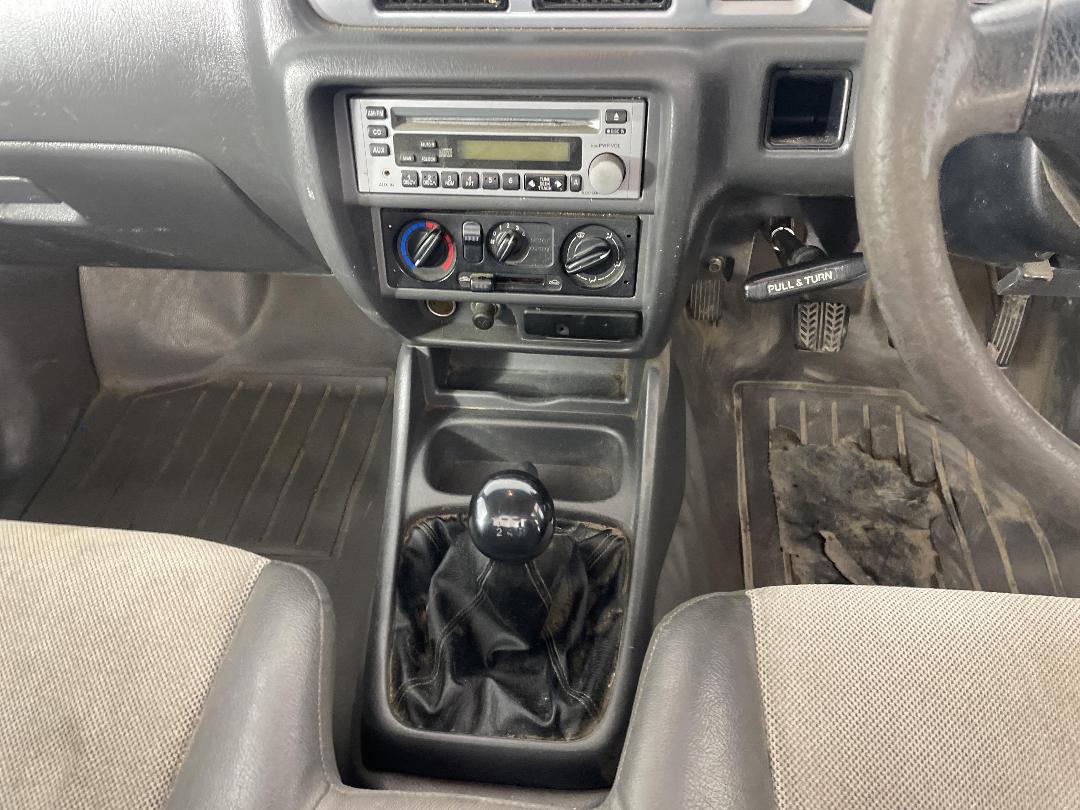 Photo '18' of Ford Courier