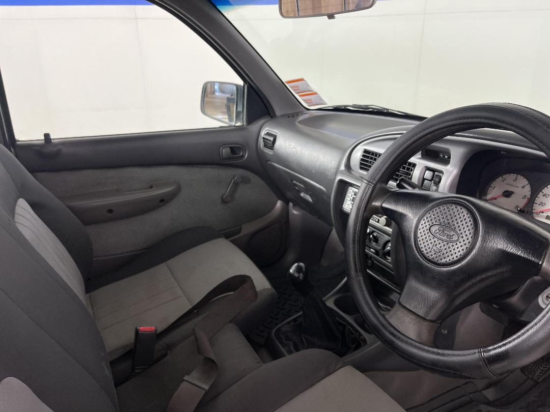 Photo '16' of Ford Courier