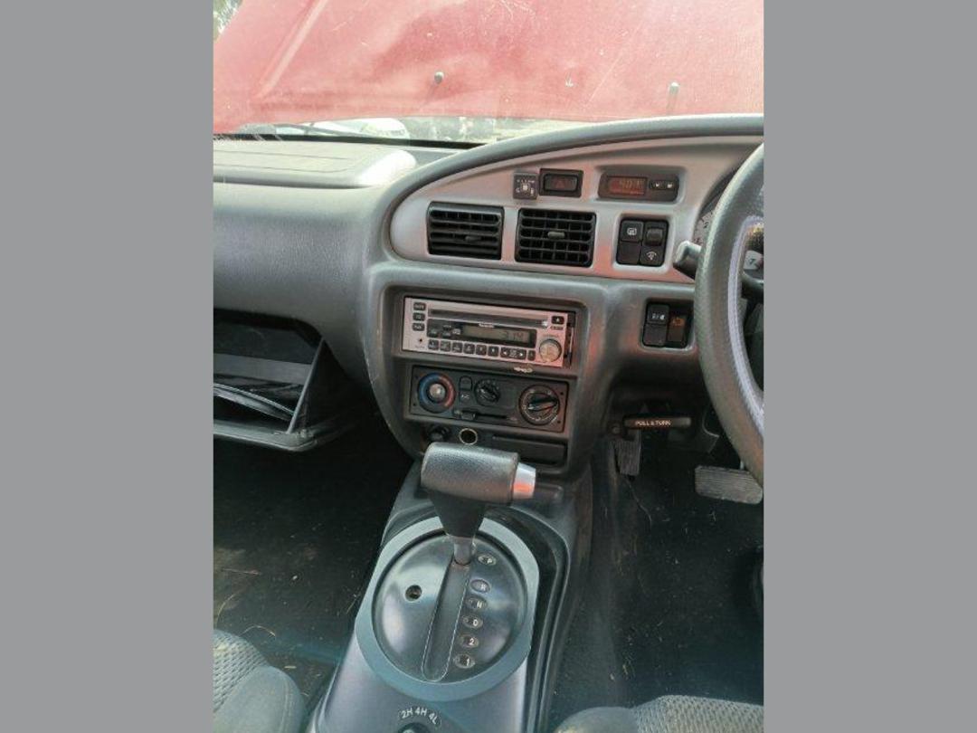 Photo '3' of Ford Courier XLX Crew