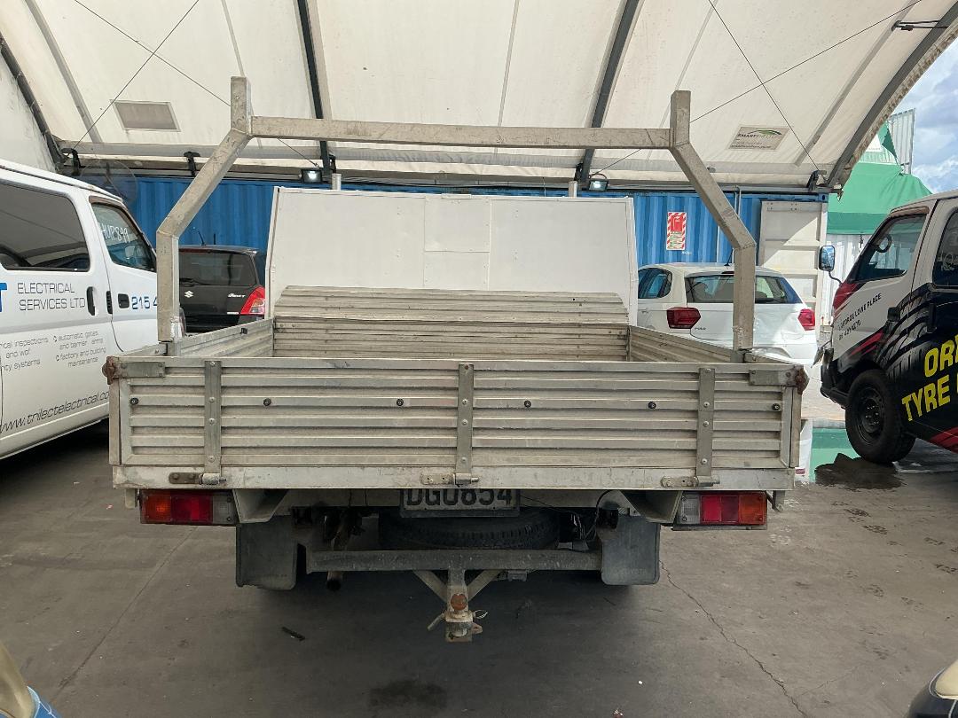 Photo '5' of Ford Courier XL C/C