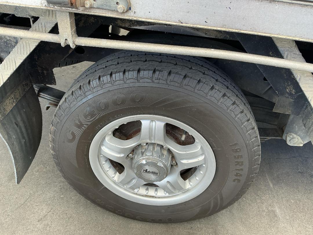 Photo '7' of Ford Courier XL C/C