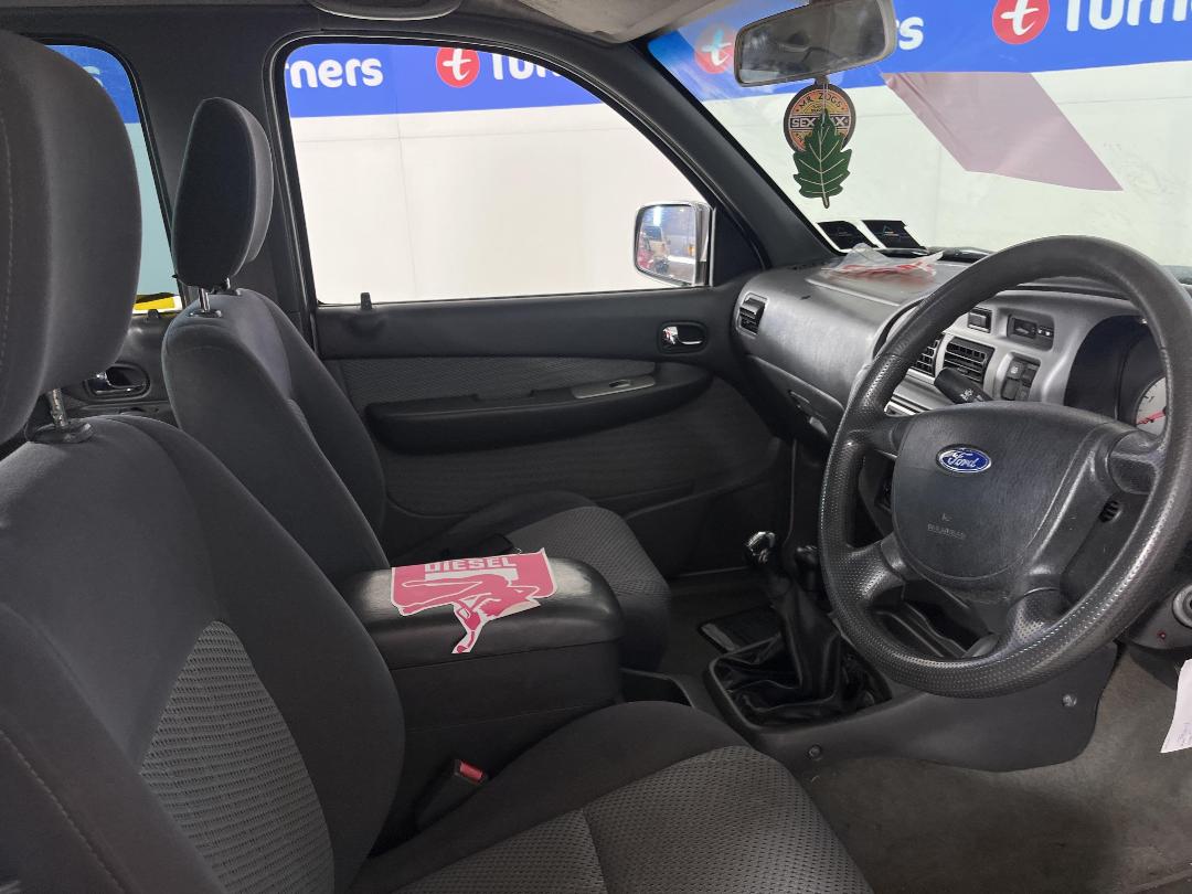 Photo '14' of Ford Courier TD XLX CR W/S Photo '14' of Ford Courier TD XLX CR W/S