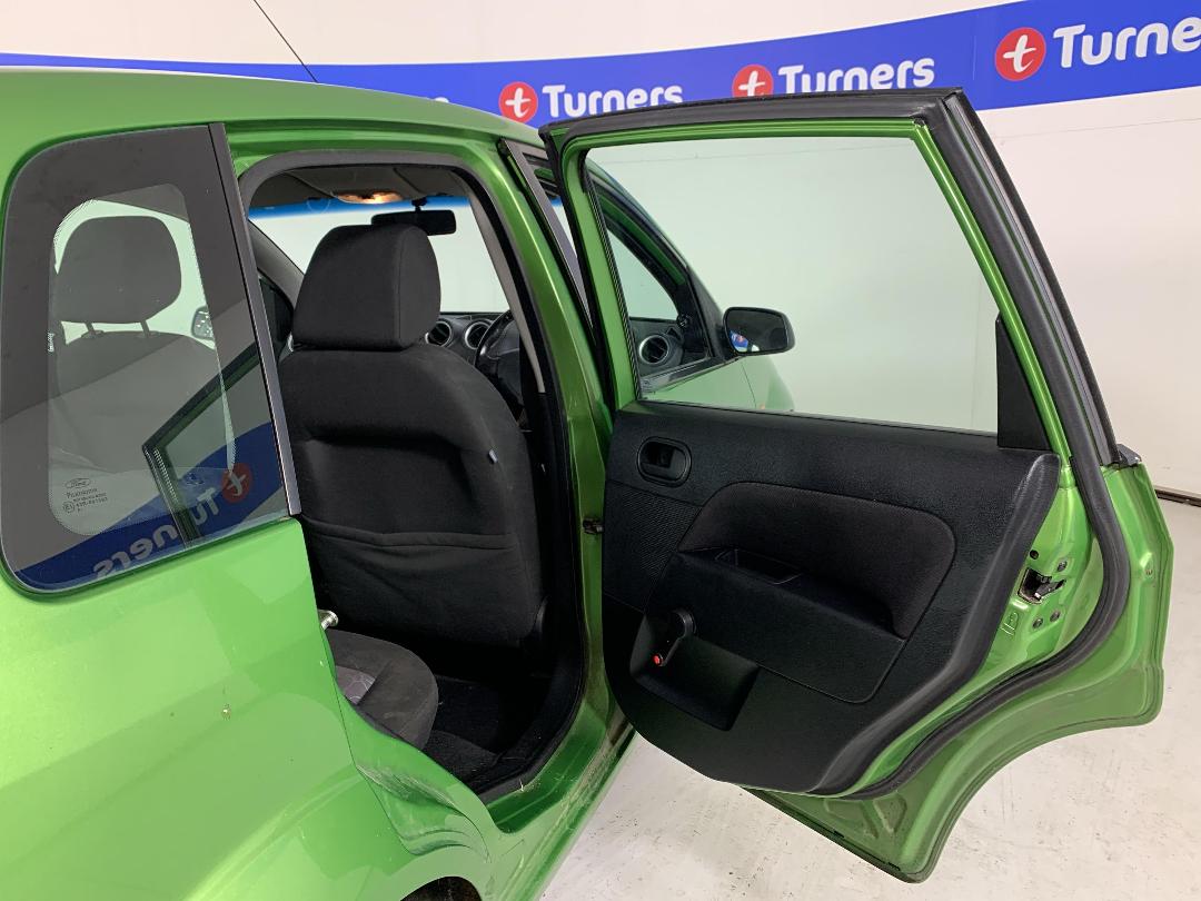 Photo '19' of Ford Fiesta