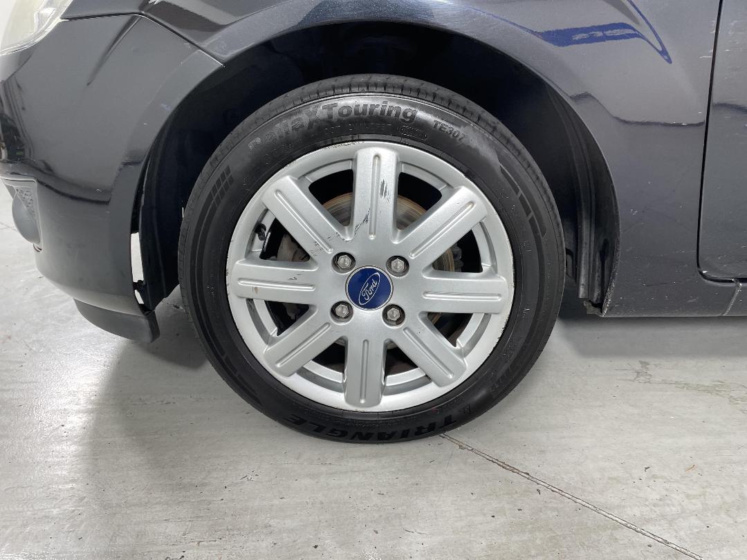 Photo '10' of Ford Fiesta