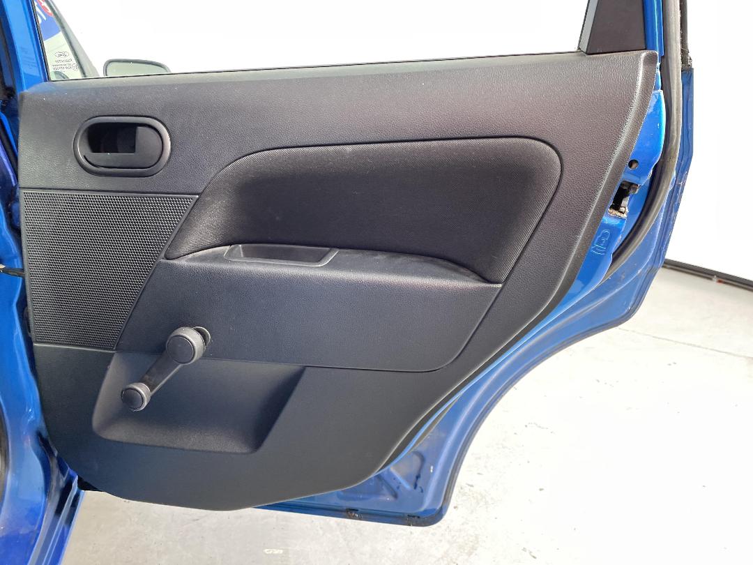 Photo '19' of Ford Fiesta