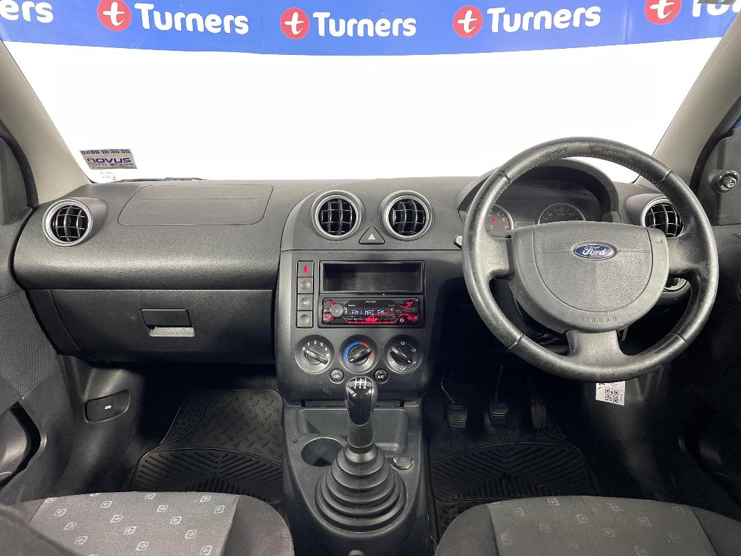 Photo '17' of Ford Fiesta