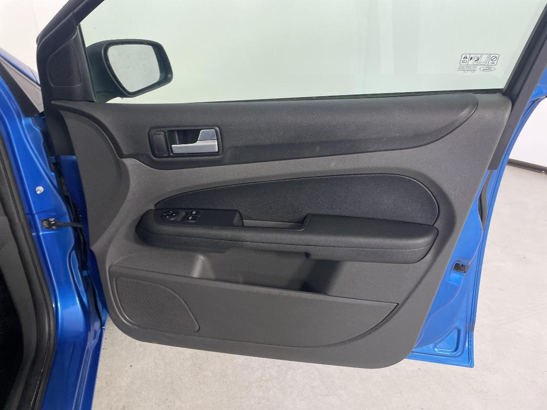 Photo '15' of Ford Focus