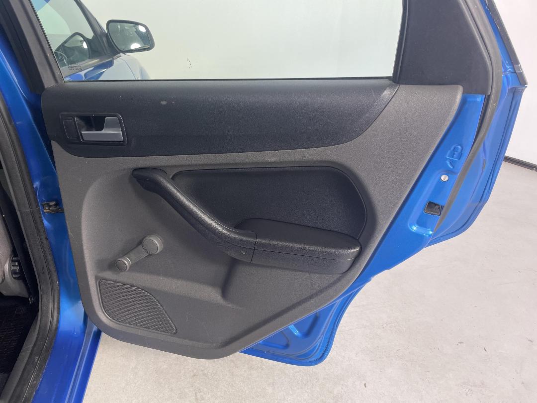 Photo '19' of Ford Focus