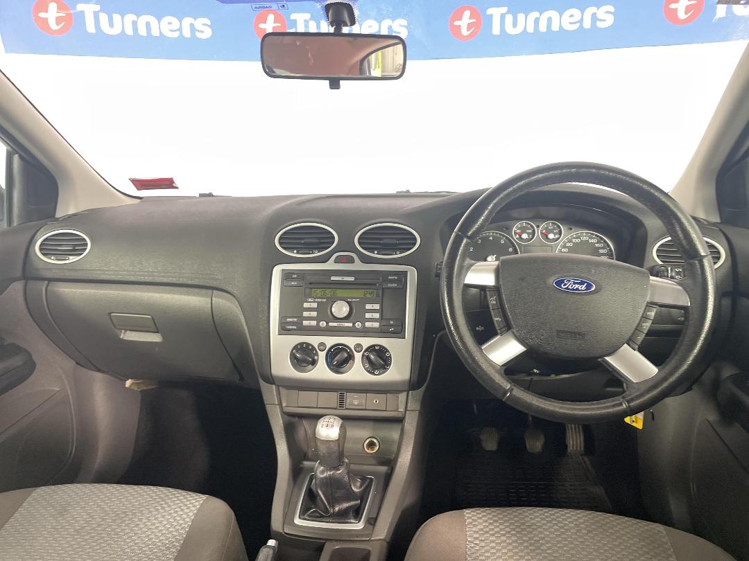 Photo '17' of Ford Focus