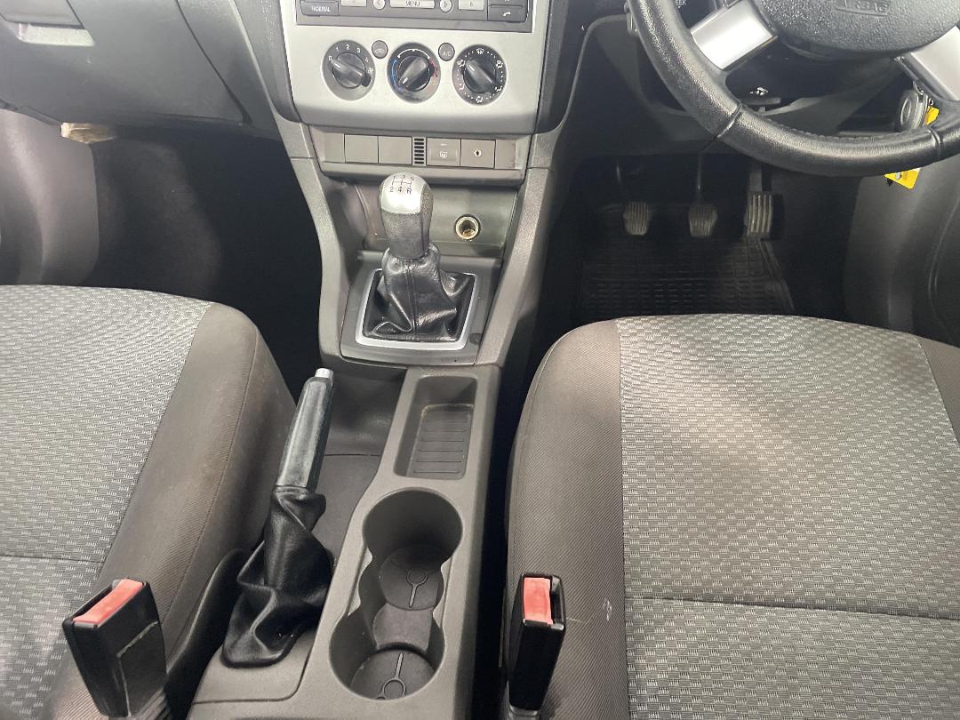 Photo '18' of Ford Focus