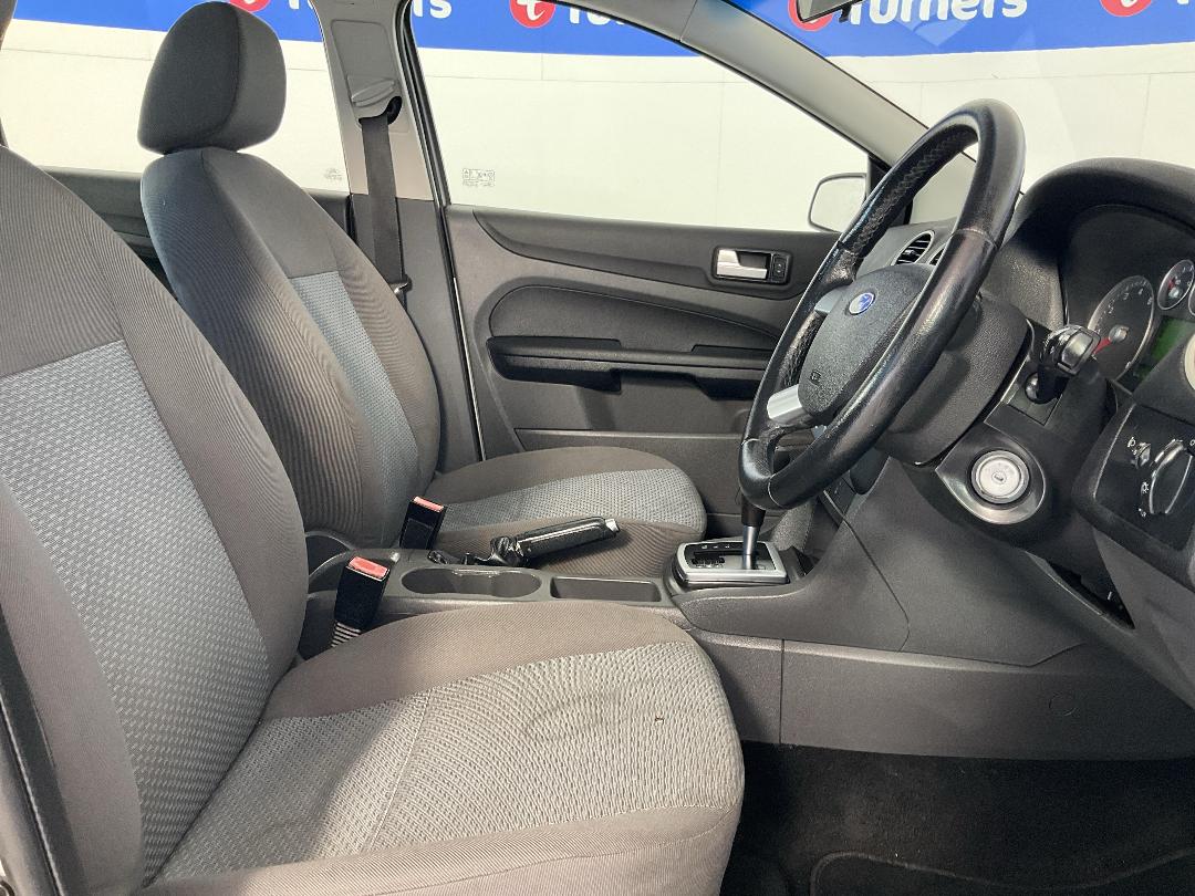 Photo '16' of Ford Focus