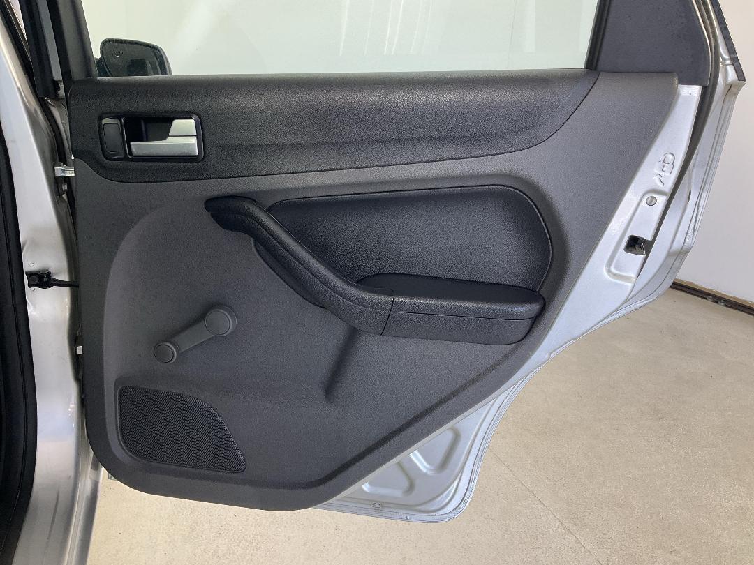 Photo '19' of Ford Focus