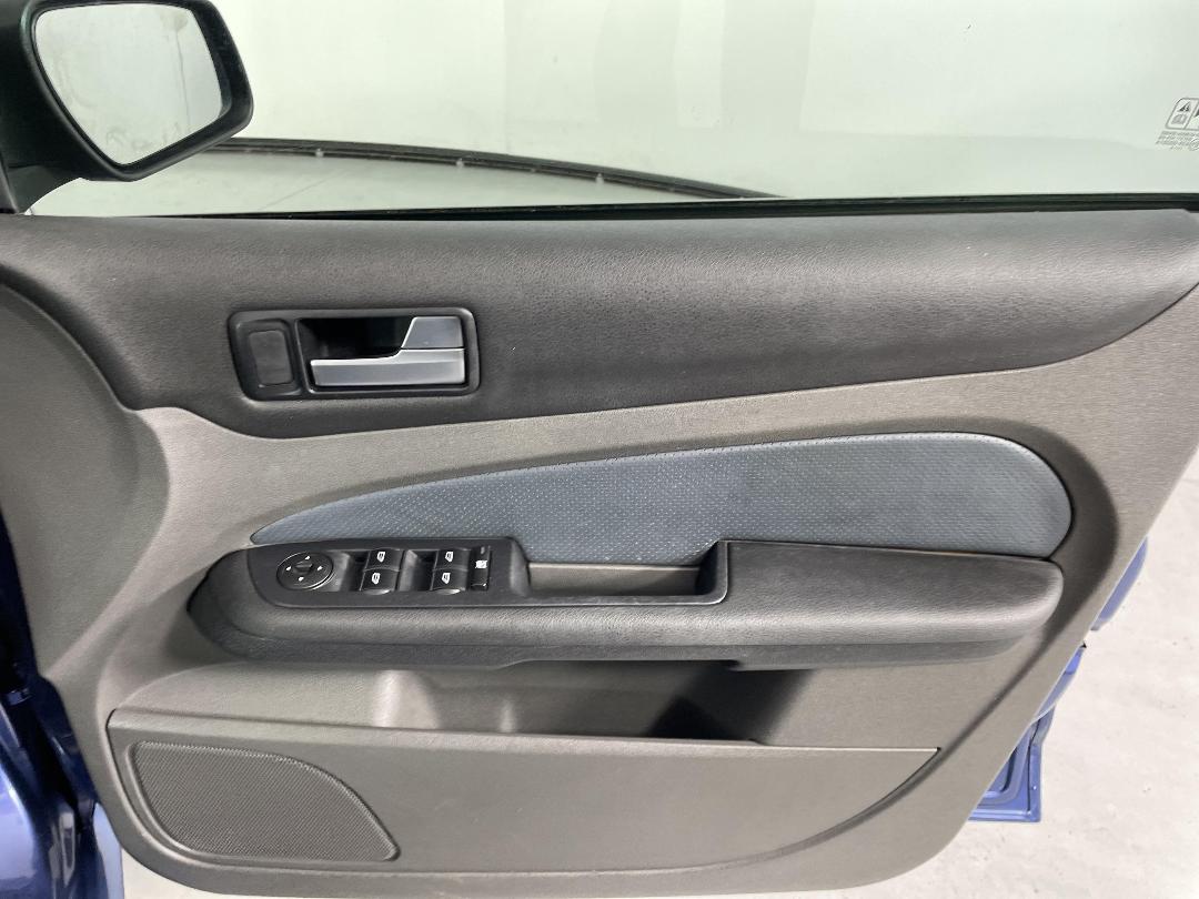 Photo '15' of Ford Focus