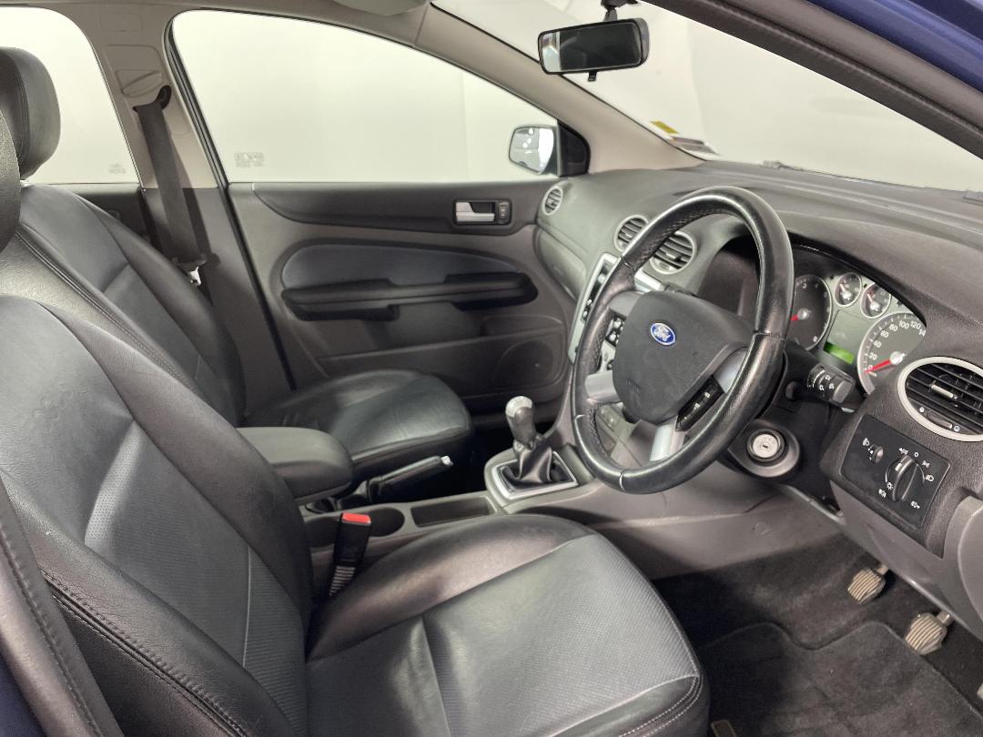 Photo '16' of Ford Focus